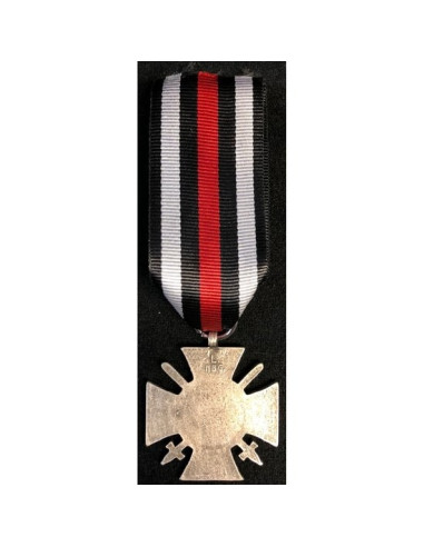 Hindenburg cross medal silver