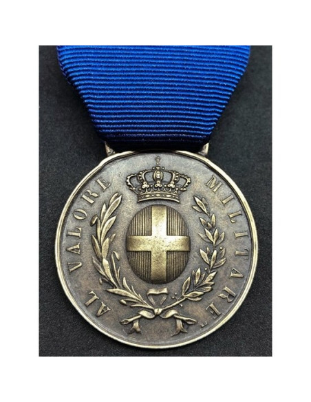 Military valor medal