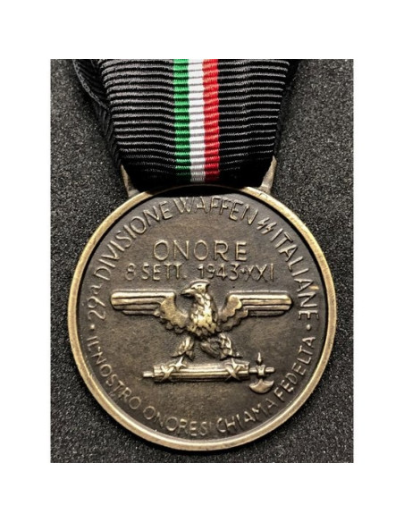 médaille de Waffen-SS Italie