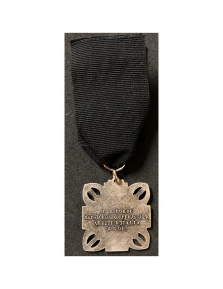 Croix du Souvenir siècle existence médaille « d'Italia Arditi »