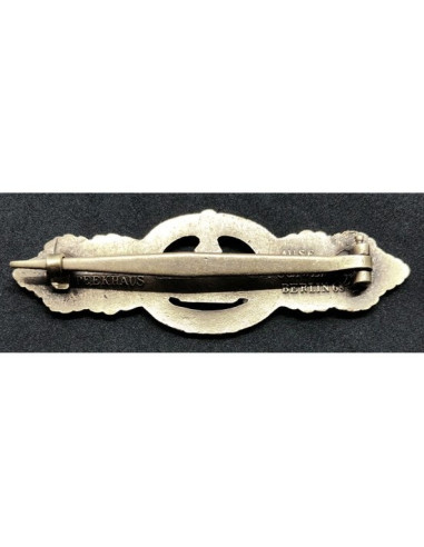 U-boot borstbadge brons