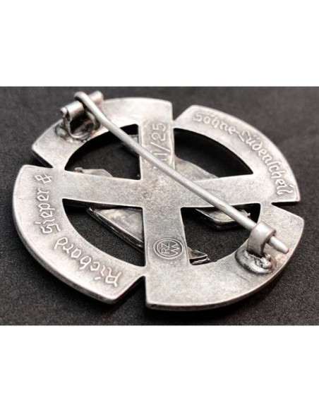 SS compétences argent badge