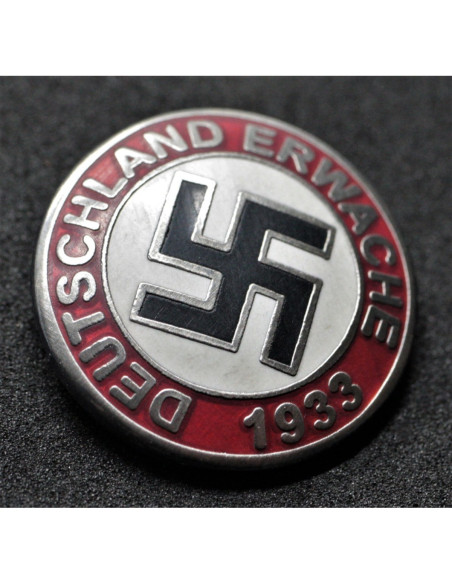 Deutschland Erwache 1933 badges