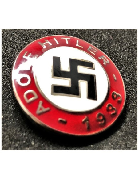 Adolf Hitler 1933 badge