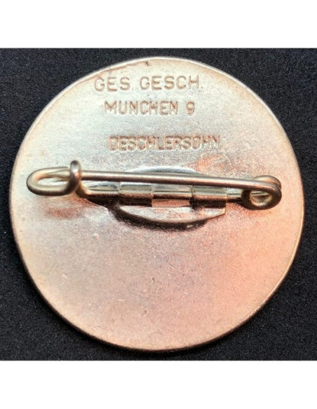 Or insigne du parti nazi pour les femmes