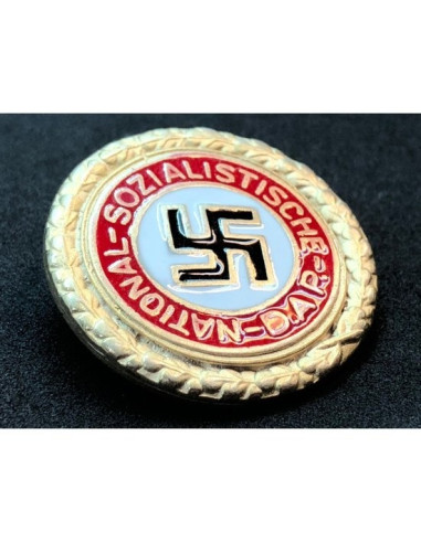 Or insigne du parti nazi pour les femmes