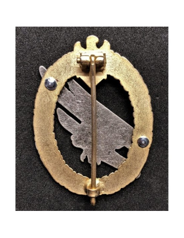 Luftwaffe Fallschirmjäger badge