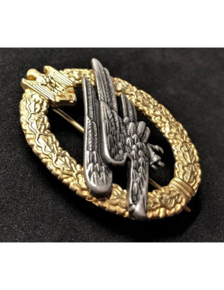 Luftwaffe Fallschirmjäger badge