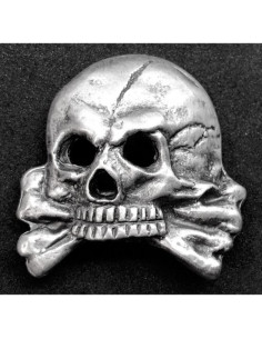 Totenkopf pet badge type 4