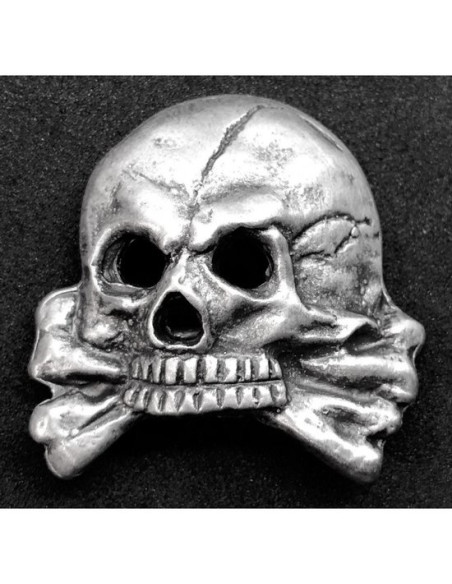 Totenkopf pet badge type 4