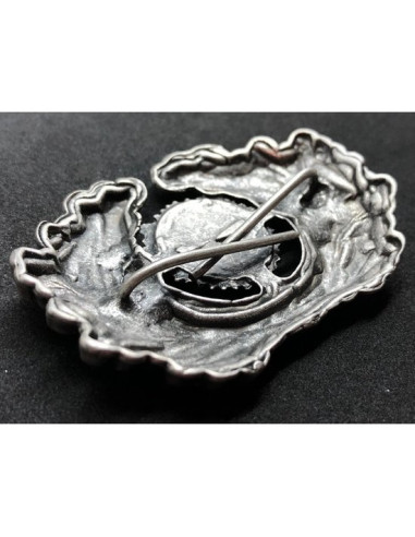  Oak leaves wreath cap badge silver