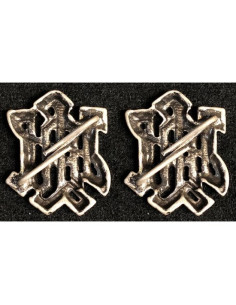 SS Liebstandarte Hitler argent insignes 2