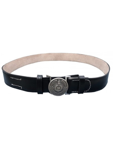 Les officiers de cuir noir