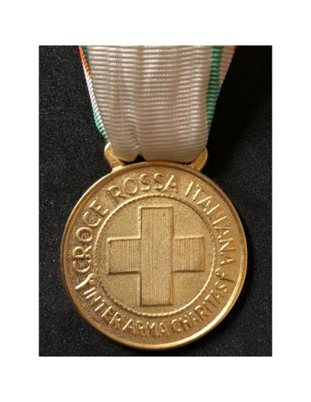 Italian red cross medal gold