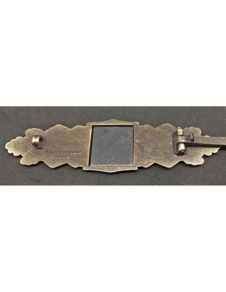 Close combat clasp bronze