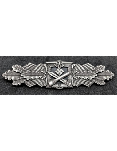 Close combat borstbadge zilver
