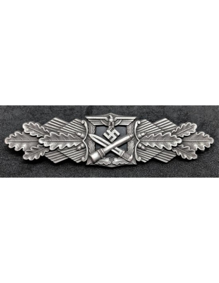 Close combat borstbadge zilver