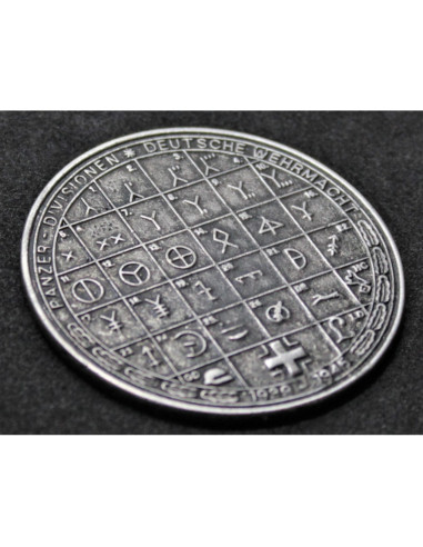 SS/Wehrmacht panzer divisions medal