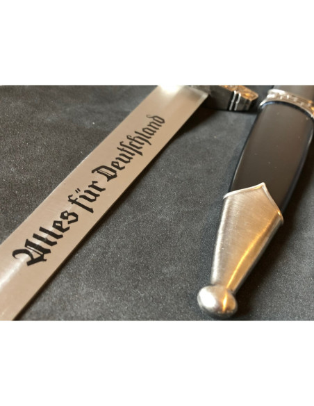 Alles Für Deutschland dagger