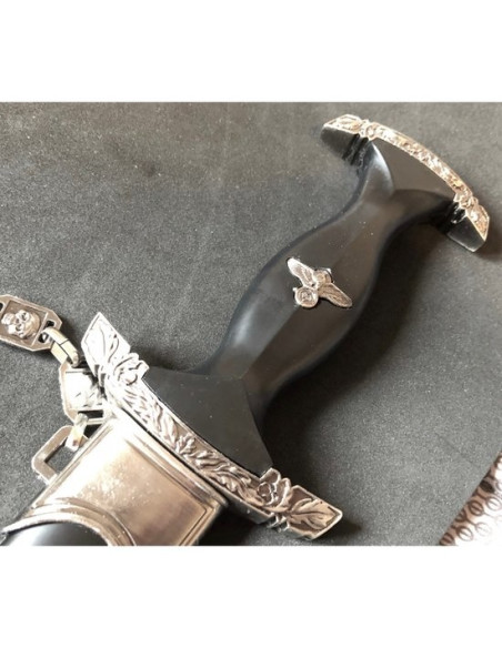 Alles Für Deutschland dagger