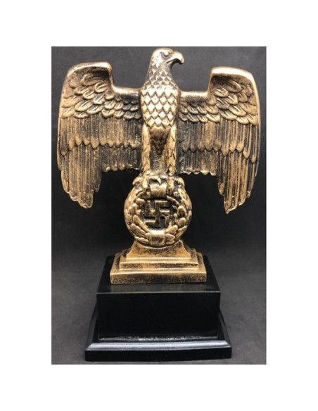  Nazi eagle statue