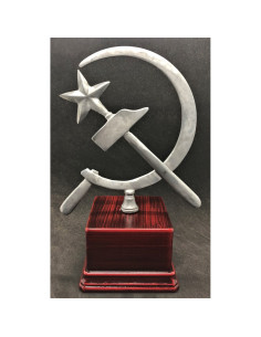 Sickle and Hammer poletop