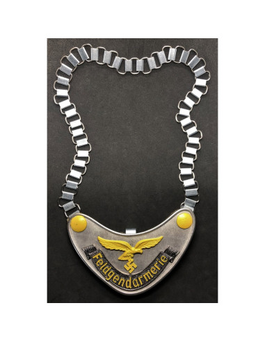 Feldgendarmerie gorget (plus long délai de...