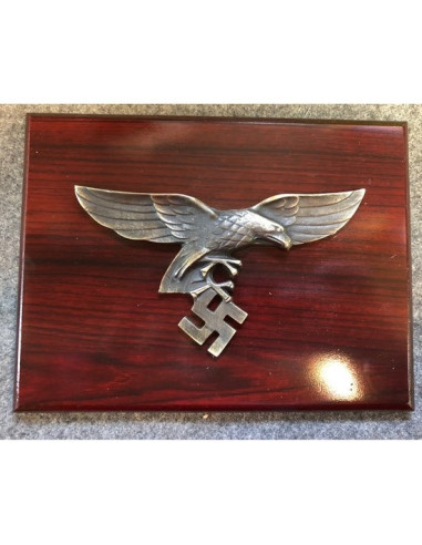 Peinture murale aigle volant nazi