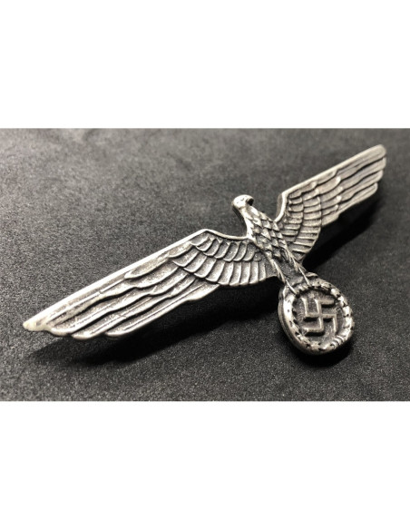 Forces armées insigne poitrine aigle