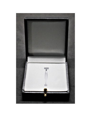 IJzeren kruis display doosje