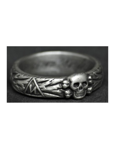 Panzer Meyer eerbetoon ring