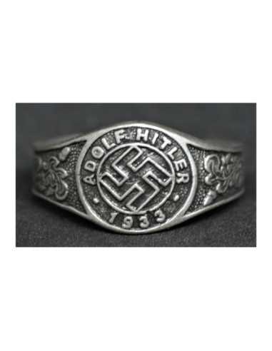 Adolf Hitler ring
