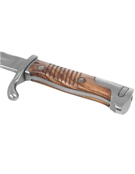 M98/05 German bayonet with saw