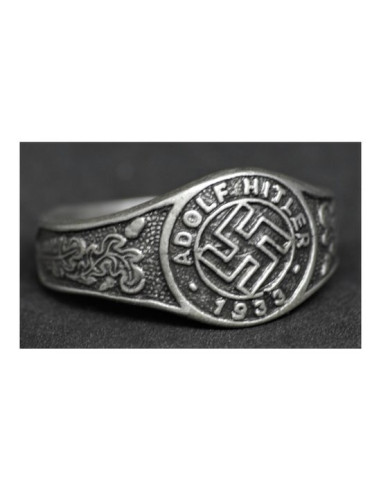 Adolf Hitler ring