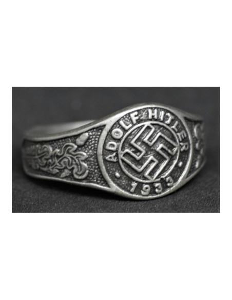 Adolf Hitler ring