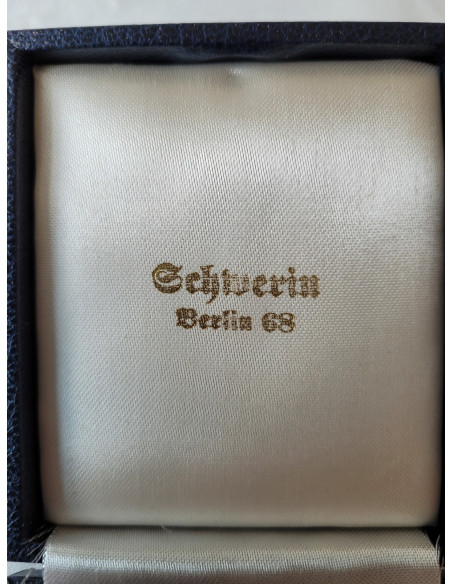 Fer boîte d'affichage badge