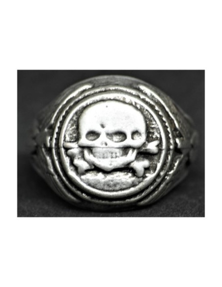 SS totenkopf ring