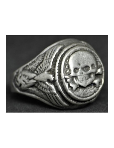 SS totenkopf ring