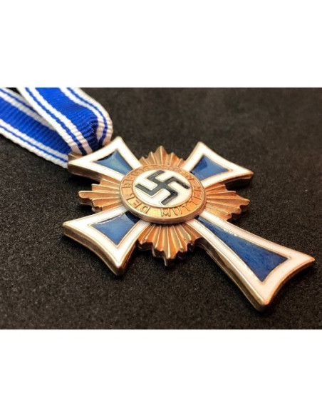 Croix d'honneur de l'or mère allemande