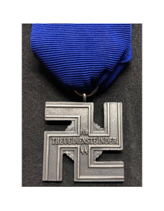 SS 12 year service medal 2