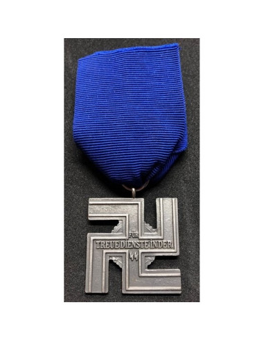 SS 12 year service medal