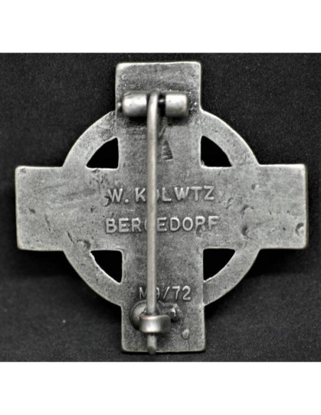 Broche feu nazi