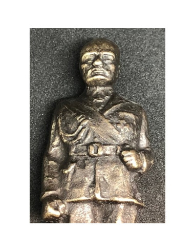 Benito Mussolini papiermes