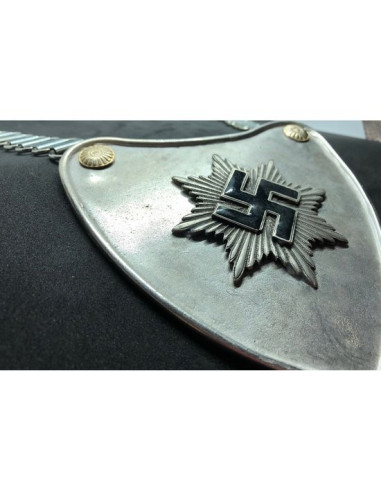 Antiaircraft Bond 1937 gorget (plus long délai...