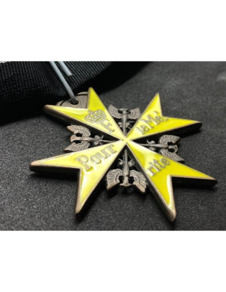 Pour le MÃ © rite médaille jaune